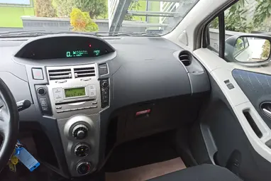 TOYOTA YARIS 1.3 Terra Ice Polar White +Első Tulajdonostól +Keveset futott +3X-s GARANCIA !!