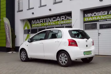 TOYOTA YARIS 1.3 Terra Ice Polar White +Első Tulajdonostól +Keveset futott +3X-s GARANCIA !!