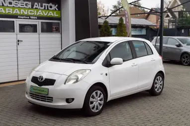 TOYOTA YARIS 1.3 Terra Ice Polar White +Első Tulajdonostól +Keveset futott +3X-s GARANCIA !!