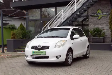 TOYOTA YARIS 1.3 Terra Ice Polar White +Első Tulajdonostól +Keveset futott +3X-s GARANCIA !!