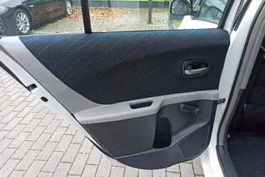 TOYOTA YARIS 1.3 Terra Ice Polar White +Első Tulajdonostól +Keveset futott +3X-s GARANCIA !!