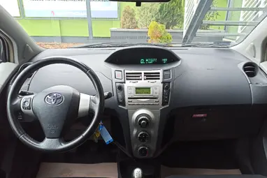 TOYOTA YARIS 1.3 Terra Ice Polar White +Első Tulajdonostól +Keveset futott +3X-s GARANCIA !!