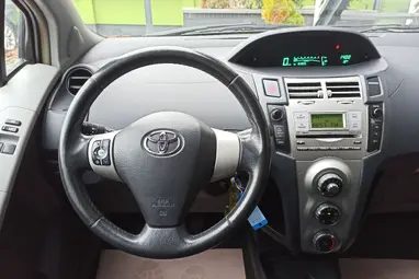 TOYOTA YARIS 1.3 Terra Ice Polar White +Első Tulajdonostól +Keveset futott +3X-s GARANCIA !!