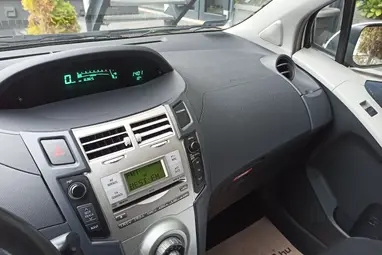 TOYOTA YARIS 1.3 Terra Ice Polar White +Első Tulajdonostól +Keveset futott +3X-s GARANCIA !!