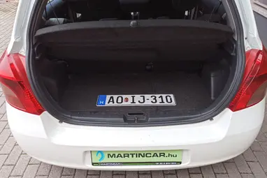 TOYOTA YARIS 1.3 Terra Ice Polar White +Első Tulajdonostól +Keveset futott +3X-s GARANCIA !!