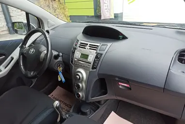 TOYOTA YARIS 1.3 Terra Ice Polar White +Első Tulajdonostól +Keveset futott +3X-s GARANCIA !!