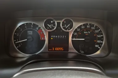 HUMMER H3 3.7 Adventure (Automata) Star Silver Metallic +3X-s GARANCIA !!