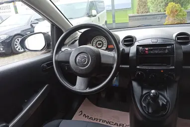 MAZDA 2 1.3 CE Pro Brilliant Black +1.Tulajdonos +Keveset futott +3X-s GARANCIA !!