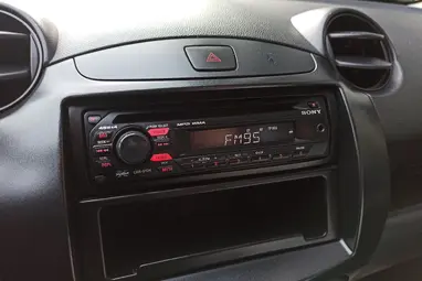 MAZDA 2 1.3 CE Pro Brilliant Black +1.Tulajdonos +Keveset futott +3X-s GARANCIA !!