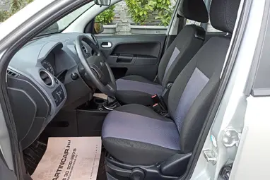 FORD FUSION 1.4 Style Polar Silver Metallic +CSAK 25E. km +Első Tulajdonostól +3X-s GARANCIA !!