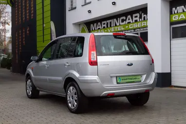 FORD FUSION 1.4 Style Polar Silver Metallic +CSAK 25E. km +Első Tulajdonostól +3X-s GARANCIA !!