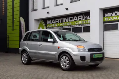 FORD FUSION 1.4 Style Polar Silver Metallic +CSAK 25E. km +Első Tulajdonostól +3X-s GARANCIA !!