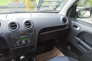 FORD FUSION 1.4 Style Polar Silver Metallic +CSAK 25E. km +Első Tulajdonostól +3X-s GARANCIA !!