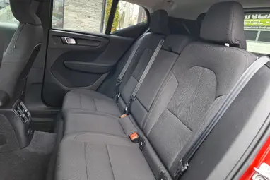 VOLVO XC40 1.5 [T4] Recharge R-Design Expression Geartronic Fusion Red Metallic +Erdeti Magyar Autó +CSAK 41.E km +3X-s GARANCIA !!