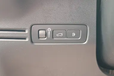 VOLVO XC40 1.5 [T4] Recharge R-Design Expression Geartronic Fusion Red Metallic +Erdeti Magyar Autó +CSAK 41.E km +3X-s GARANCIA !!