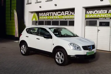 NISSAN QASHQAI 1.6 Visia 2WD White +Első Tulajdonostól +Keveset futott +3X-s GARANCIA !!
