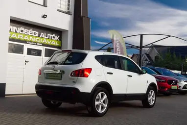 NISSAN QASHQAI 1.6 Visia 2WD White +Első Tulajdonostól +Keveset futott +3X-s GARANCIA !!