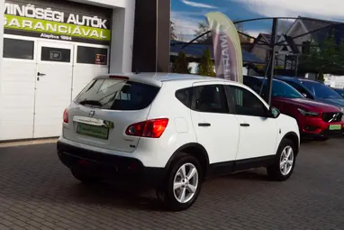 NISSAN QASHQAI 1.6 Visia 2WD White +Első Tulajdonostól +Keveset futott +3X-s GARANCIA !!