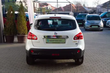NISSAN QASHQAI 1.6 Visia 2WD White +Első Tulajdonostól +Keveset futott +3X-s GARANCIA !!