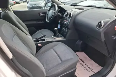 NISSAN QASHQAI 1.6 Visia 2WD White +Első Tulajdonostól +Keveset futott +3X-s GARANCIA !!