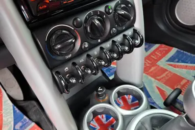 MINI MINI COOPER 1.6 Dögös Bi-Color Liquid Yellow + Friss Műszaki +3X-s GARANCIA !!