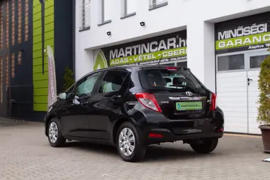 TOYOTA YARIS 1.0 Active Black Sand Pearl +Első Tulajdonostól +3X-s GARANCIA !!