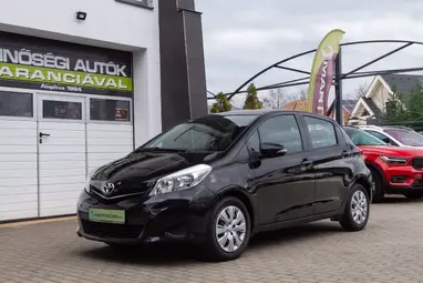 TOYOTA YARIS 1.0 Active Black Sand Pearl +Első Tulajdonostól +3X-s GARANCIA !!