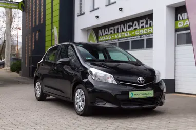 TOYOTA YARIS 1.0 Active Black Sand Pearl +Első Tulajdonostól +3X-s GARANCIA !!