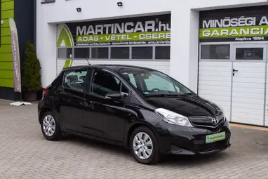 TOYOTA YARIS 1.0 Active Black Sand Pearl +Első Tulajdonostól +3X-s GARANCIA !!