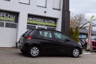 TOYOTA YARIS 1.0 Active Black Sand Pearl +Első Tulajdonostól +3X-s GARANCIA !!