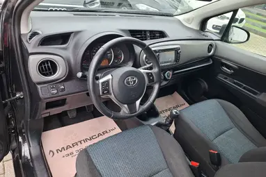 TOYOTA YARIS 1.0 Active Black Sand Pearl +Első Tulajdonostól +3X-s GARANCIA !!