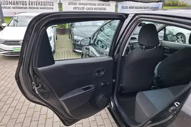 TOYOTA YARIS 1.0 Active Black Sand Pearl +Első Tulajdonostól +3X-s GARANCIA !!