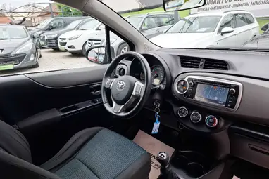 TOYOTA YARIS 1.0 Active Black Sand Pearl +Első Tulajdonostól +3X-s GARANCIA !!