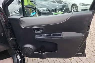 TOYOTA YARIS 1.0 Active Black Sand Pearl +Első Tulajdonostól +3X-s GARANCIA !!