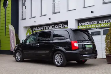 CHRYSLER TOWN & COUNTRY Black Crystal 7 Személyes +1.Mo-i Tulajdonos +Keveset futott +3X-s GARANCIA !!