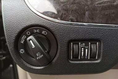 CHRYSLER TOWN & COUNTRY Black Crystal 7 Személyes +1.Mo-i Tulajdonos +Keveset futott +3X-s GARANCIA !!