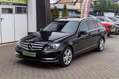 MERCEDES-BENZ C 180 T BlueEFFICIENCY Avantgarde Obsidian Black Metallic +Első Tulajdonostól +Friss Műszaki +3X-s GARANCIA !!