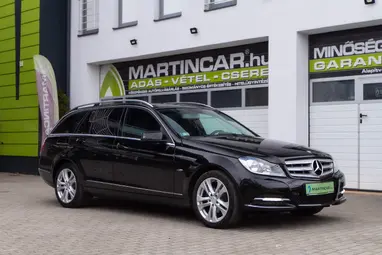 MERCEDES-BENZ C 180 T BlueEFFICIENCY Avantgarde Obsidian Black Metallic +Első Tulajdonostól +Friss Műszaki +3X-s GARANCIA !!