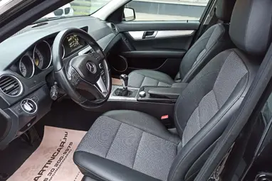 MERCEDES-BENZ C 180 T BlueEFFICIENCY Avantgarde Obsidian Black Metallic +Első Tulajdonostól +Friss Műszaki +3X-s GARANCIA !!