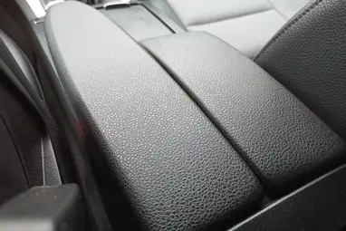 MERCEDES-BENZ C 180 T BlueEFFICIENCY Avantgarde Obsidian Black Metallic +Első Tulajdonostól +Friss Műszaki +3X-s GARANCIA !!