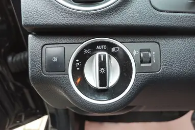 MERCEDES-BENZ C 180 T BlueEFFICIENCY Avantgarde Obsidian Black Metallic +Első Tulajdonostól +Friss Műszaki +3X-s GARANCIA !!