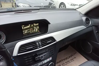 MERCEDES-BENZ C 180 T BlueEFFICIENCY Avantgarde Obsidian Black Metallic +Első Tulajdonostól +Friss Műszaki +3X-s GARANCIA !!