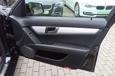 MERCEDES-BENZ C 180 T BlueEFFICIENCY Avantgarde Obsidian Black Metallic +Első Tulajdonostól +Friss Műszaki +3X-s GARANCIA !!