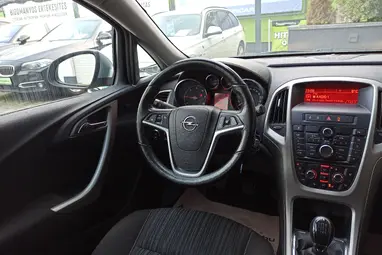 OPEL ASTRA J Sports Tourer 2.0 CDTI Cosmo Silver Lake Metallic +1.Mo-i Tulaj +Vezérlés csere +3X-s GARANCIA !!