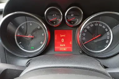 OPEL ASTRA J Sports Tourer 2.0 CDTI Cosmo Silver Lake Metallic +1.Mo-i Tulaj +Vezérlés csere +3X-s GARANCIA !!