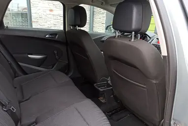 OPEL ASTRA J Sports Tourer 2.0 CDTI Cosmo Silver Lake Metallic +1.Mo-i Tulaj +Vezérlés csere +3X-s GARANCIA !!