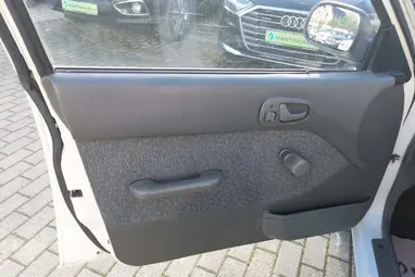 SUZUKI SWIFT 1.0 GL Bright White +Eredeti Magyar Autó +3X-s GARANCIA !!