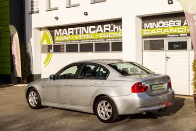 BMW 318i Advantage Titansilber FULL NAGY SZERVÍZ +3X-s GARANCIA !!