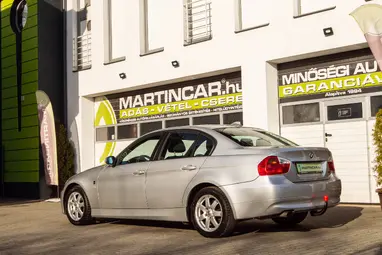 BMW 318i Advantage Titansilber FULL NAGY SZERVÍZ +3X-s GARANCIA !!