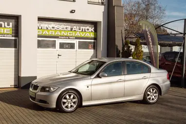 BMW 318i Advantage Titansilber FULL NAGY SZERVÍZ +3X-s GARANCIA !!